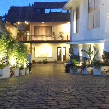 Olives Pleasant Stays Ooty Exteriör bild