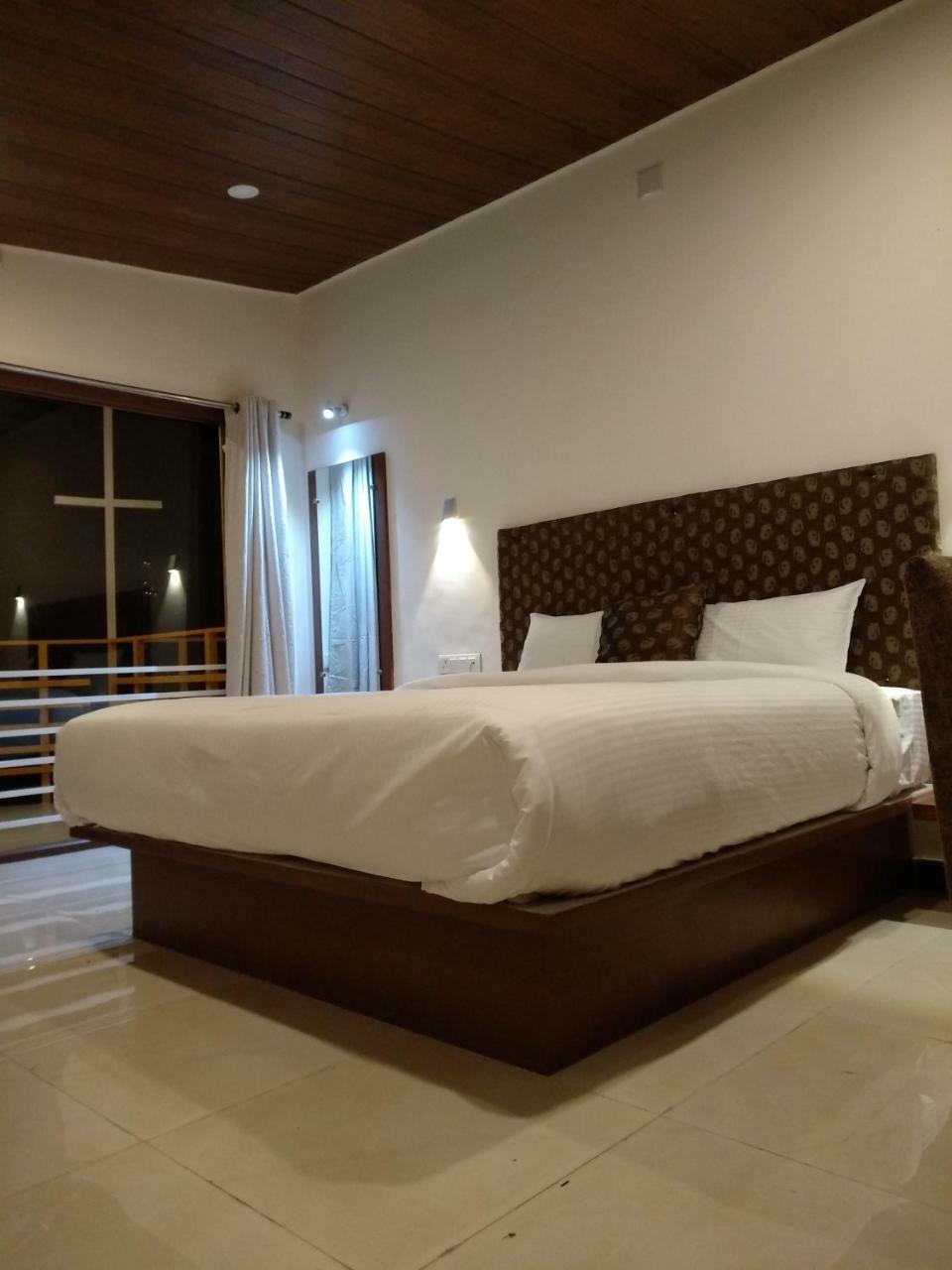 Olives Pleasant Stays Ooty Exteriör bild